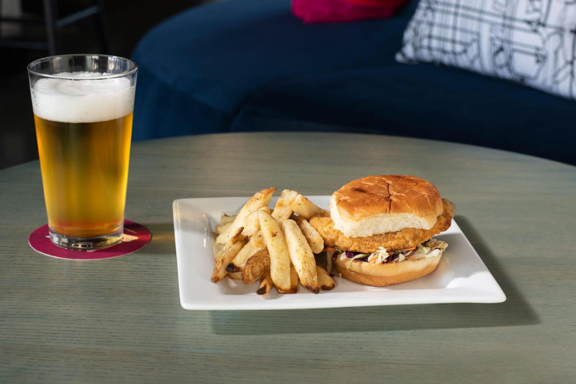 Aloft Oklahoma City Quail Springs Экстерьер фото